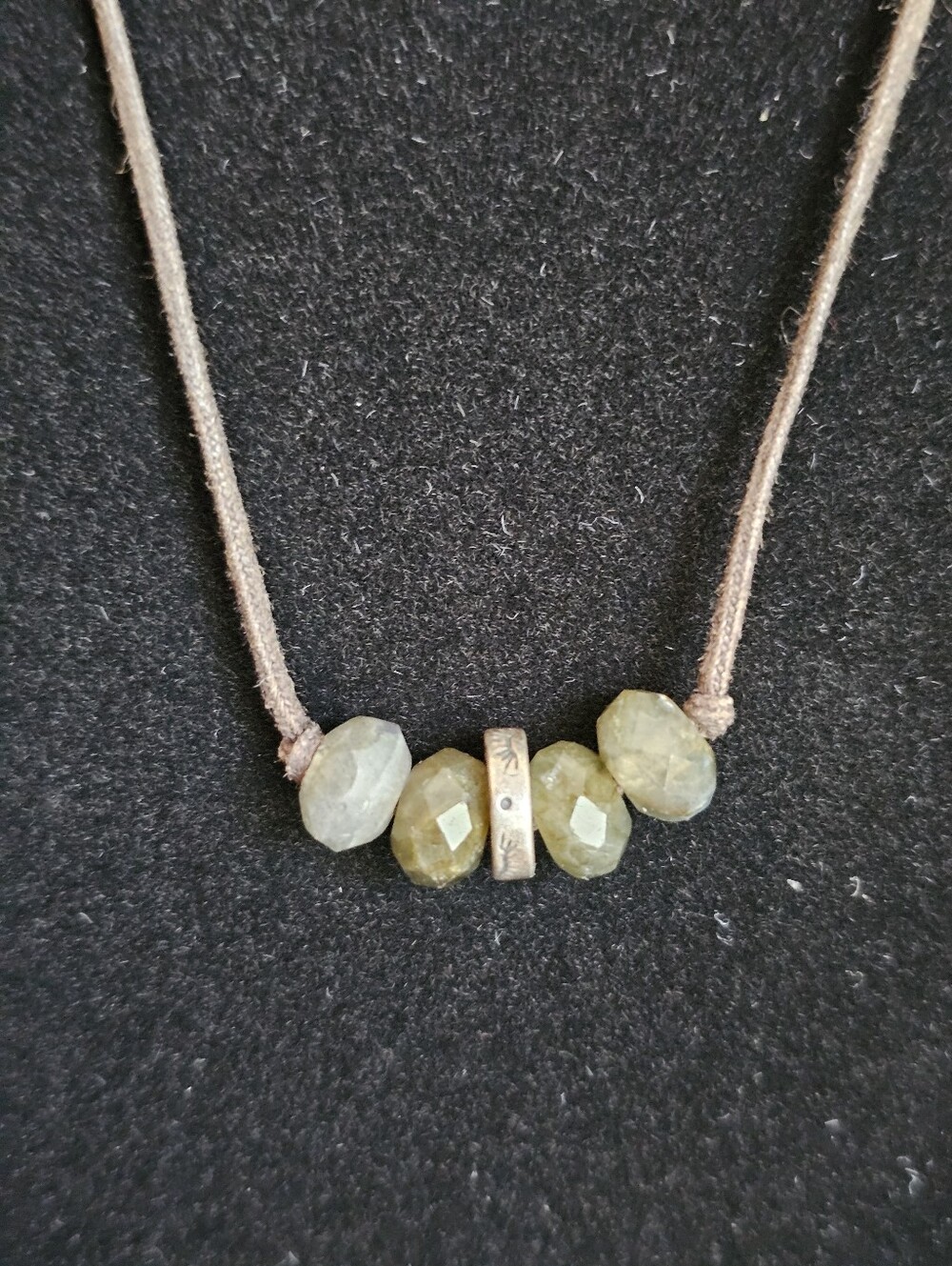 Peyote Bird Labradorite and Quartz Bead Leather Necklace - Picture 4 of 14